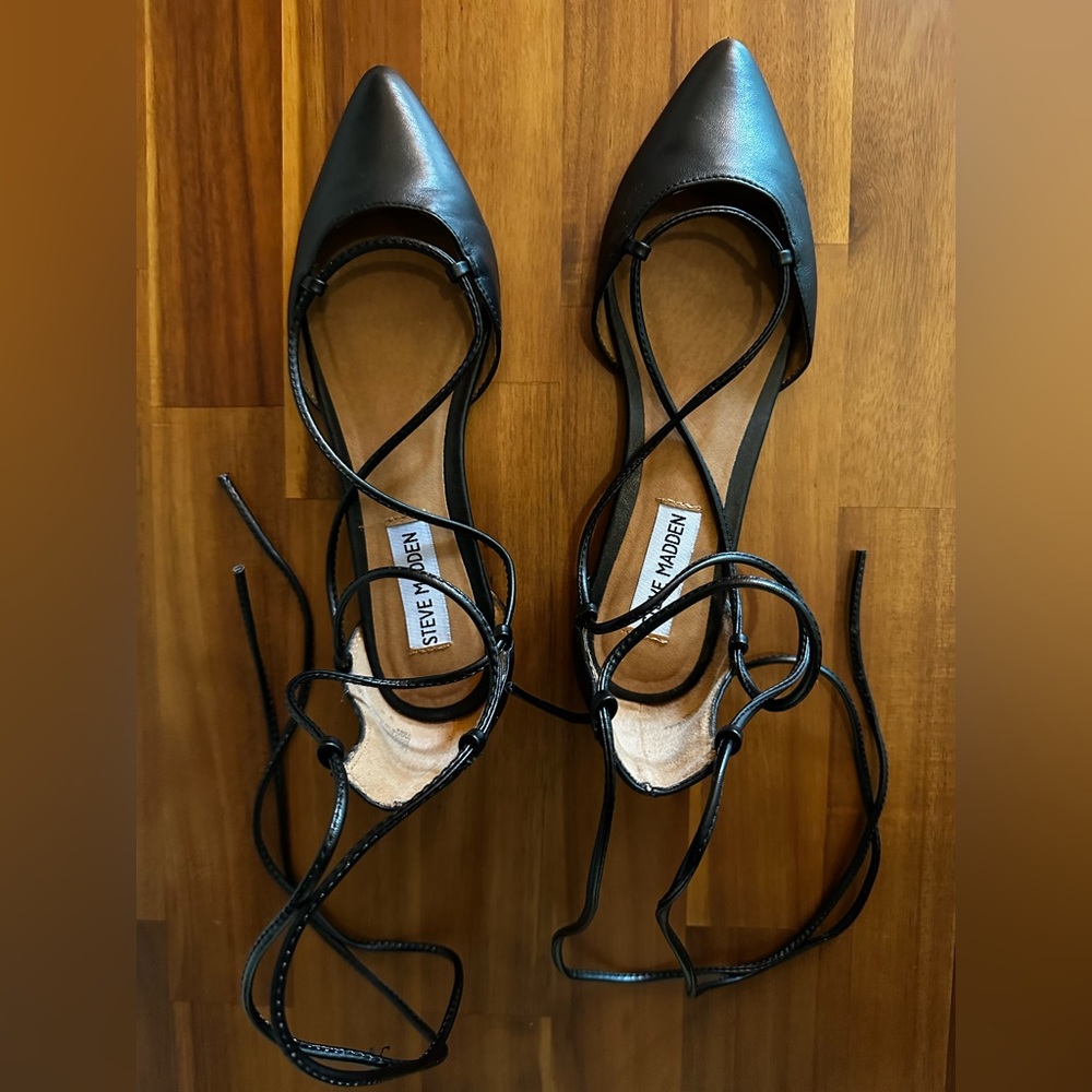 Steve Madden Sunshine Pointed Toe Lace Up Sandals